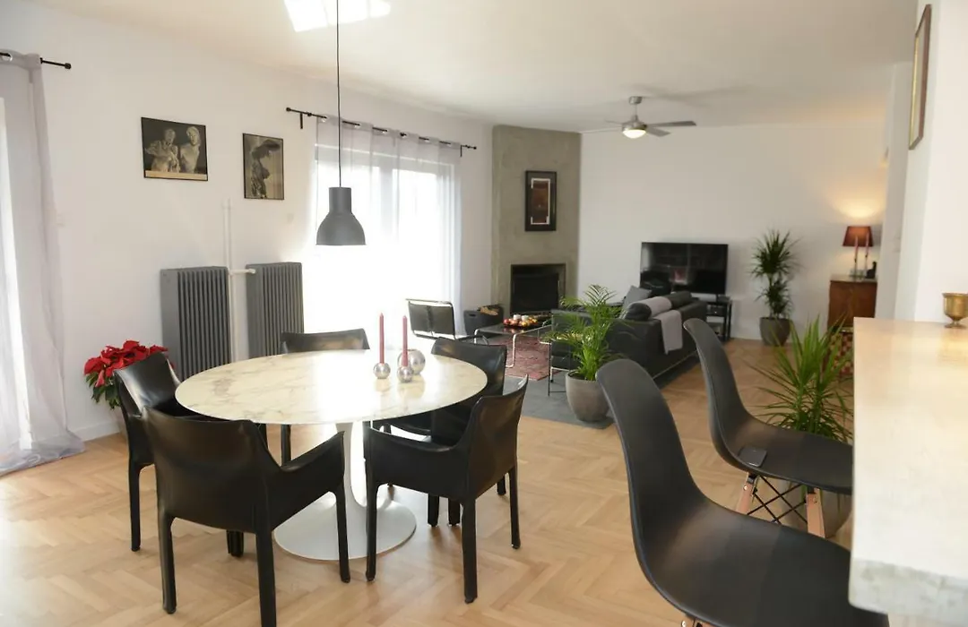 Boutique Apartment In Chalandri-1